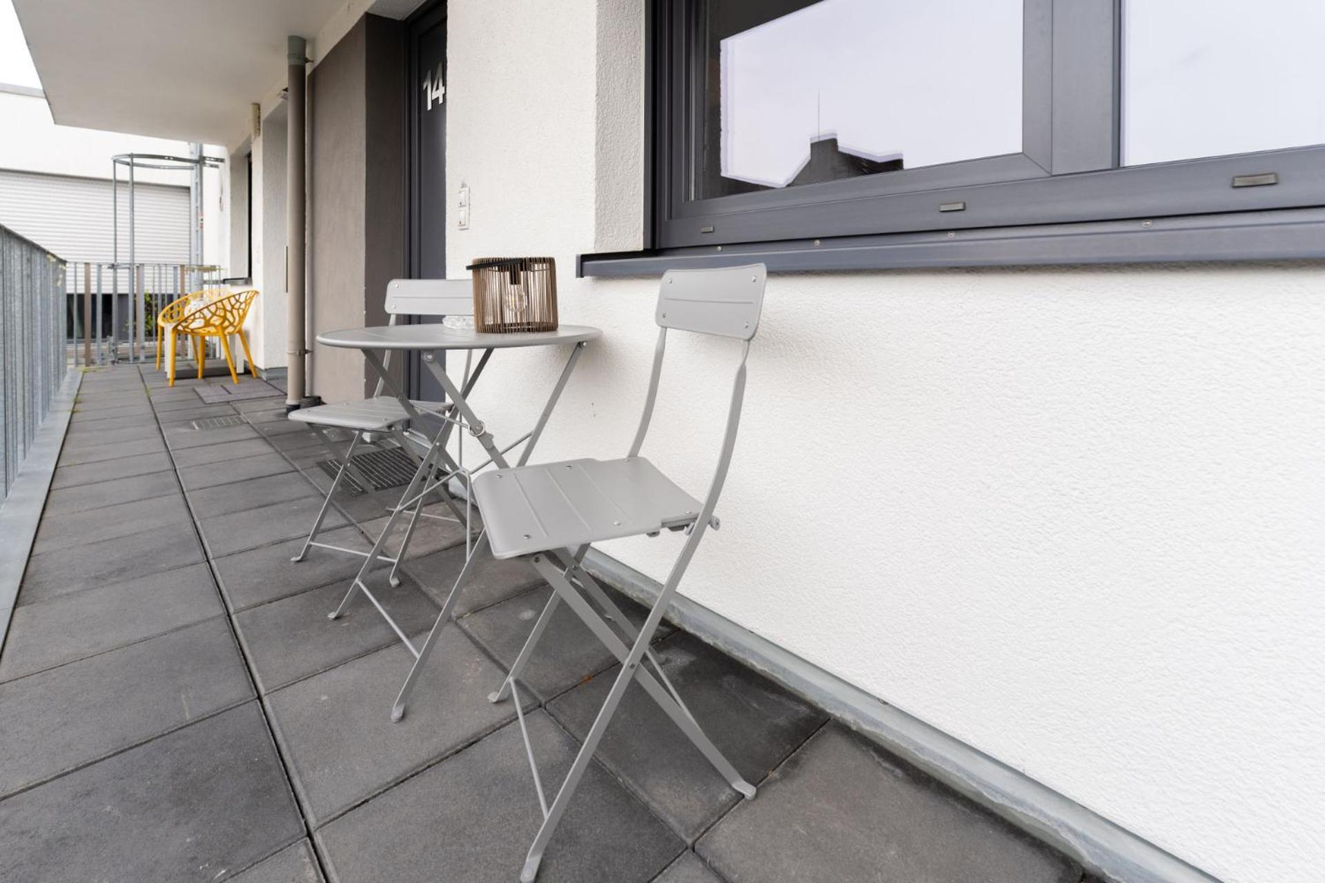 Modernes Apartment Mit Privatem Stellplatz Wenige Minuten Von Der Innenstadt & Mosel โคเบลนซ์ ภายนอก รูปภาพ